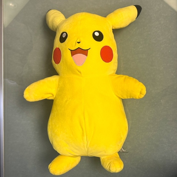 Large Pikachu Plush Toy – Official Pokémon Plush - Picture 1 of 2